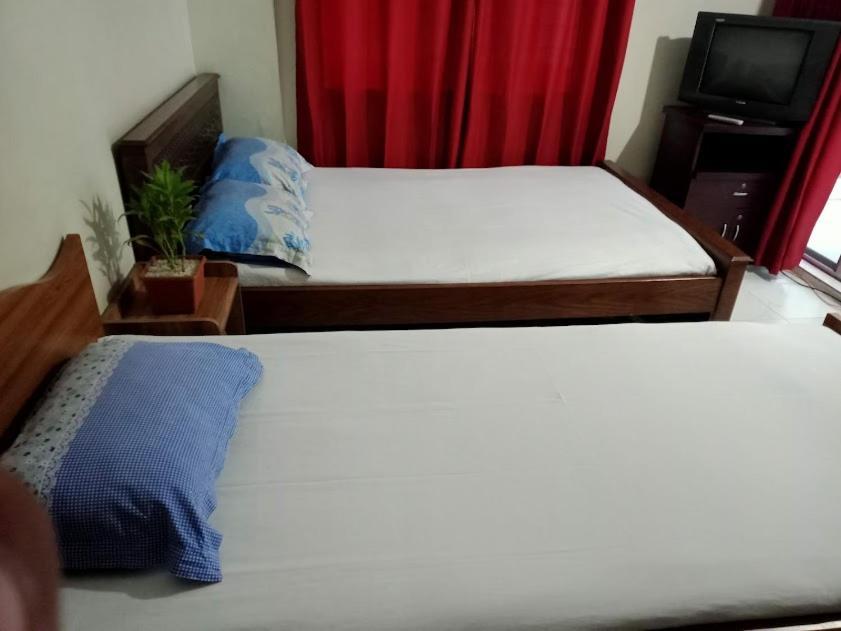 Marry House Hotel Dhaka Bagian luar foto